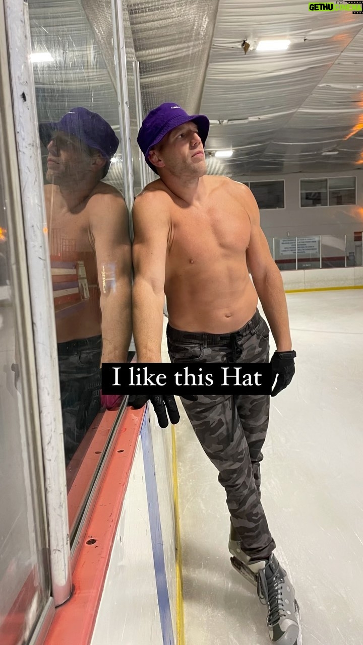 Donald Hager Jr. - 3.4K Likes - I like this Hat ! I hope Santa got you a purple hat !
Merry Christmas