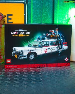 Donald Reignoux Instagram - QUI ALLEZ-VOUS APPELER POUR CE CONCOURS ? 📢

1️⃣ LIKE LE POST
2️⃣ FOLLOW MOI
3️⃣ TAG UN.E POTE

Pour tenter de gagner cette magnifique LEGO ECTO-1 dédicacée par le boss de fin de game Richard Darbois et moi-même!

Merci @legofrance_official pour le cadeau 💝

Tirage au sort le 9 avril !