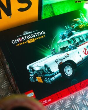 Donald Reignoux Instagram - QUI ALLEZ-VOUS APPELER POUR CE CONCOURS ? 📢

1️⃣ LIKE LE POST
2️⃣ FOLLOW MOI
3️⃣ TAG UN.E POTE

Pour tenter de gagner cette magnifique LEGO ECTO-1 dédicacée par le boss de fin de game Richard Darbois et moi-même!

Merci @legofrance_official pour le cadeau 💝

Tirage au sort le 9 avril !