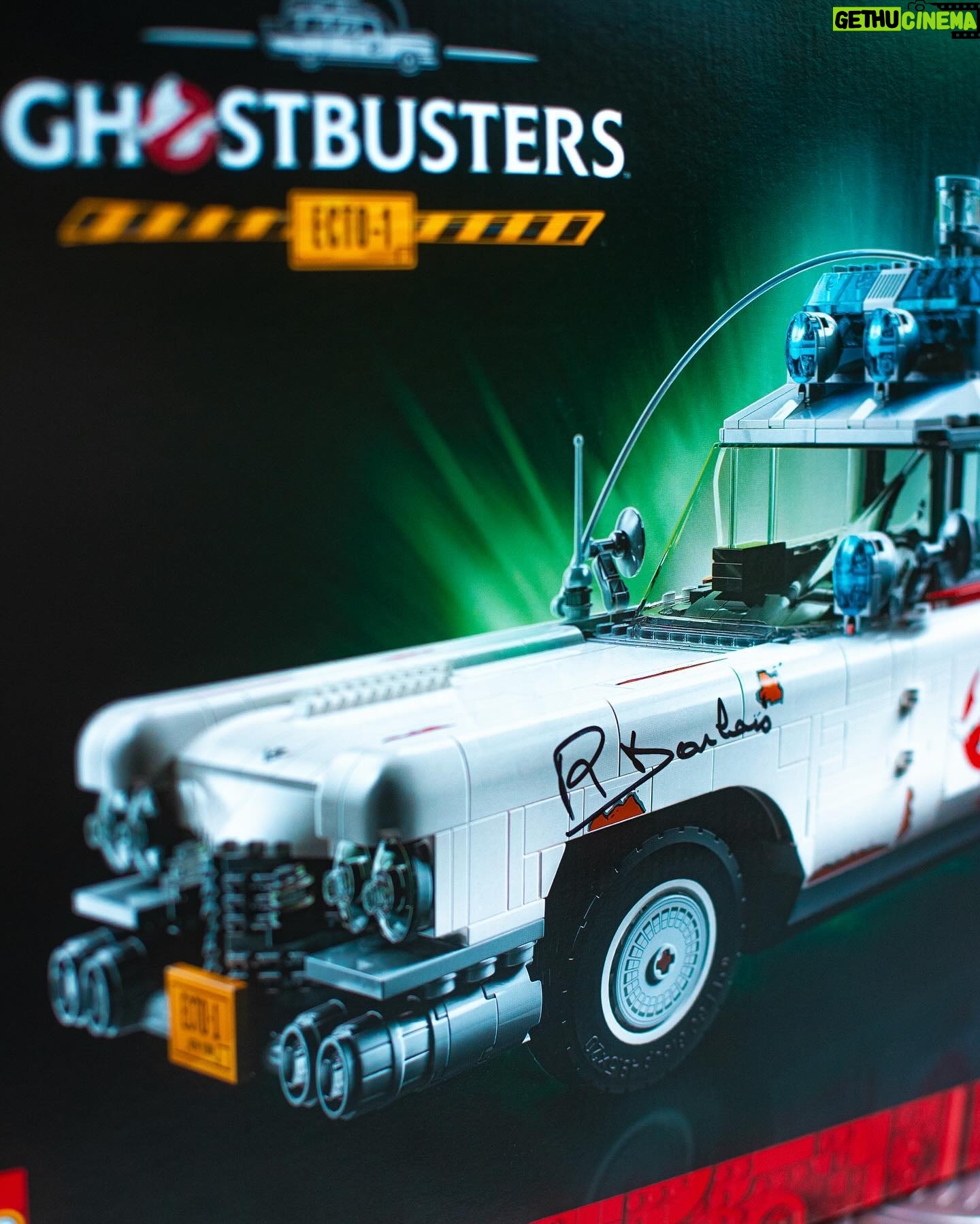 Donald Reignoux - 6.6K Likes - QUI ALLEZ-VOUS APPELER POUR CE CONCOURS ? 📢
1️⃣ LIKE LE POST
2️⃣ FOLLOW MOI
3️⃣ TAG UN.E POTE
Pour tenter de gagner cette magnifique LEGO ECTO-1 dédicacée par le boss de fin de game Richard Darbois et moi-même!
Merci @legofrance_official pour le cadeau 💝
Tirage au sort le 9 avril !