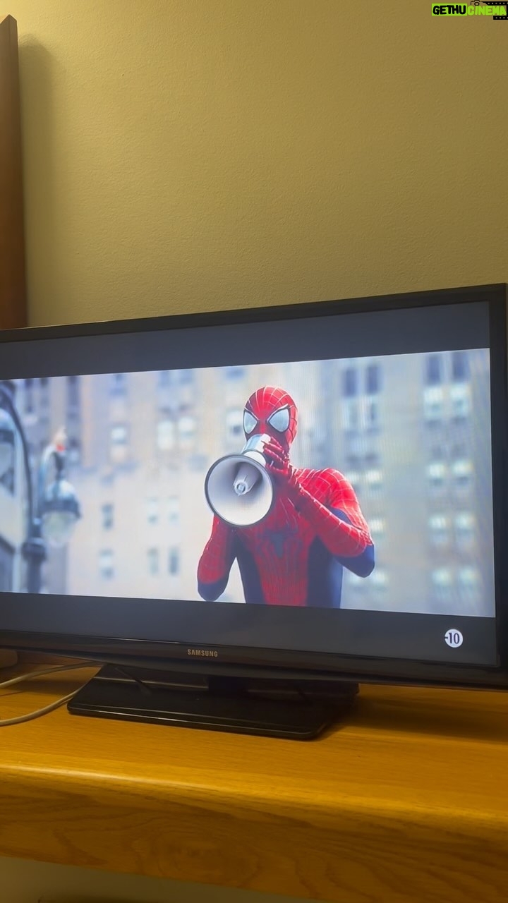Donald Reignoux - 54.3K Likes - Elle est où la suite ?
#spiderman #amazingspiderman2