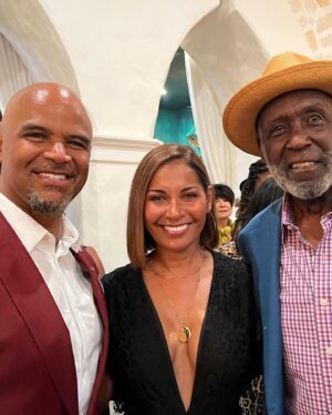 Dondré Whitfield Instagram - We have lost one of the OG’s of this thing!  @officialrichardroundtree you will forever be a “bad muthafu**ah”!!!! 

You were always kind, gracious and always made me feel like we were cohorts! Equals. Despite your gigantic stature you never made me feel like I was any less significant.  You always made me feel like a King even when you had the biggest crown.  You taught me so much in that powerful gesture. 

I finally had the nerve to tell you that you were one of my heroes. Only to hear from you at your 80th birthday party, how significant my life was to the lives of other men because of my purpose work.  That was rocket fuel for me. 

Again, my brother, you are my hero!  Rest in eternal peace. 

I honor you and celebrated you.  Now and always!!! 👑✊🏽