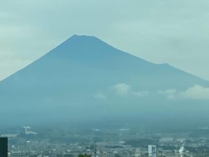 Donguri Instagram - 甲府、富士の皆様〜
3月8日(火)
午前１１時〜
FM FUJI 
『ACTUS』
ラジオ出演します。

お聴きいただけると嬉しいです！

https://twitter.com/fmfujiACTUS

富士山見えたら嬉しくなる。

いつも違う！

毎日奇跡❣️💕
今日も最幸最強❣️💕❤️