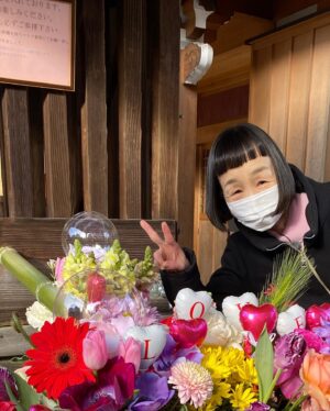 Donguri Instagram - テレビ東京
3月18日（金）
8：00～8：15（前編）
3月21日（月）
8：00～8：15（後編）

有名旅行ガイド「地球の歩き方」とコラボする、
京都御朱印ツアー！

是非ご覧いただけると嬉しいです！

京都のお寺を特別な日に巡る特別が満載のツアー！　何が特別かお楽しみに！

絶景見ながら精進料理！
このお花は何？
な、な、なんとー
虹が🌈見えた〜！

また、すぐに行きたくなるツアー！楽しかった！

ハーフタイムツアーズHP　https://www.halftime-tours.jp/

写真は、メイクの大宅（オオヤ）さんが撮ってくださいました！

毎日奇跡❣️💕
今日も最幸最強❣️💕❤️