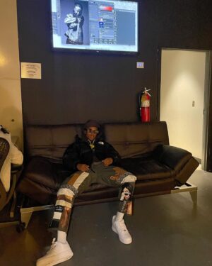 Donielle T. Hansley Jr. Instagram - I had people in my circle that wasn’t in my corner!🗣
•
My goal in all this is to inspire as many people across the world that I can! Never a competition❤️
•
COMMENT 10 TIMES FOR A FOLLOW BACK🔥🔥🔥❤️😈 #HansleyHustle #DonielleHansley