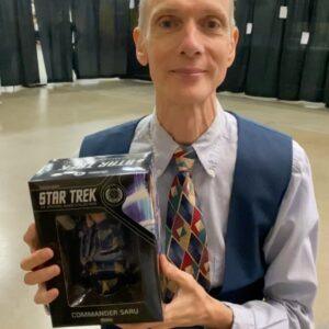 Doug Jones Instagram - Excited about the return of #StarTrekDiscovery Nov.18? You can pick up your own Saru bust directly from me at a convention or from @herocollector_ at shop.eaglemoss.com/hero-collector/star-trek
Or pre-order it to be signed by me from @coolwatersprods !
More great #StarTrek releases coming soon!
