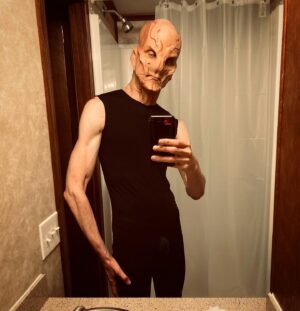 Doug Jones Instagram - #flashbackfriday I’ll bet you didn’t know that Saru takes bathroom selfies when he’s off duty, huh.
.
#startrekdiscovery #startrek #selfie #bathroomselfie #hotaliens #kelpien #saru #space #thefinalfrontier #boldlygo #alien #spacealien #sciencefiction #scifi #instagood #underbits #actor #actorslife