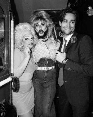 Douglas Booth Instagram - Wild Nights - Wild Nights 
Were I with thee 
Wild Nights should be
Our luxury!

28 . 10 . 23