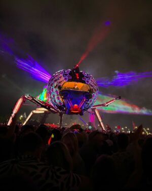 Douglas Booth Instagram - 151,134 steps, countless memories, and endless joy with my best friends at my favorite place on earth 🌍 Glastonbury, you’ve outdone yourself again! Thank you 💚