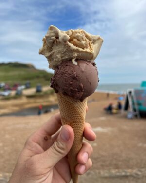 Douglas Booth Instagram - Dreamy Dorset 😎 🍺🍦🐶