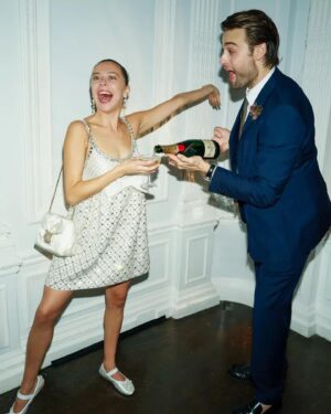 Douglas Booth Instagram - Cutting the cake!!! My favourite chocolate guinness cake made by Bel’s sister @burnt_restaurant accompanied by my very favourite @moetchandon 🥂