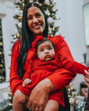 Douglas Lima Instagram - Merry Christmas from my family to yours!😃🎄
I hope your day is full of joy and happiness in this beautiful day that we celebrate the birth of our King ❤️ 
Jesus is the Reason for the Season