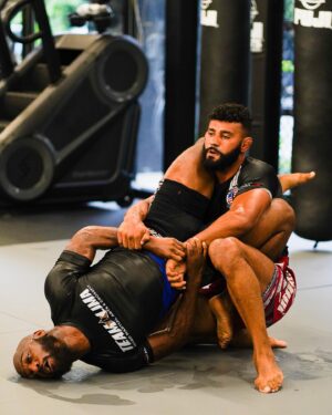 Douglas Lima Instagram - Some good training at the new @attsandysprings! Thanks @jucao21 and @dtubbs13 amazing place!! 🙏🏽🙏🏽