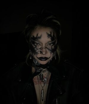 Doul Instagram - Happy Darkness Halloween😈🖤🖤🖤

 #happyhalloween #Halloween #halloweenmakeup #makeup #darkmakeup