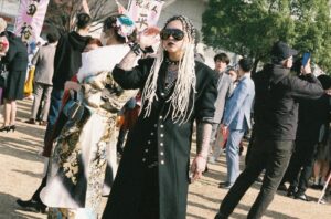 Doul Instagram - From JAPAN🇯🇵🇯🇵🇯🇵
【成人】 Congrats on this coming of age celebration🤘🏻🖤🤘🏻🖤

THANK U 💋

  #福岡 #成人式 

📷: @yuri_horie_
Hair @rento__nakamori
