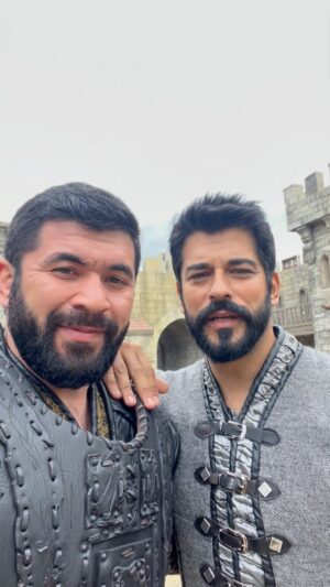 Dovletdzhan Yagshimuradov Instagram - @burakozcivit. 😀