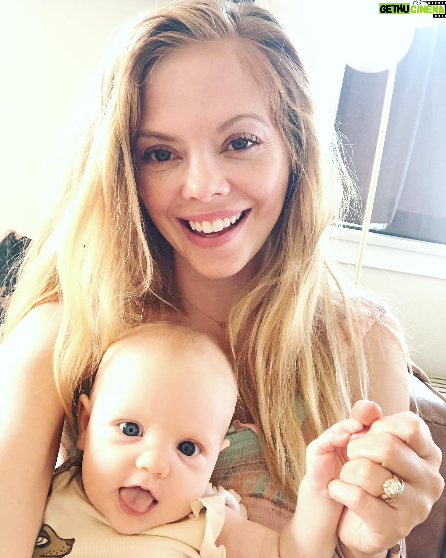 Dreama Walker - 1.3K Likes - We are on the couch and I have wild hair. What’s even changed in 6 months?