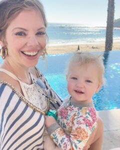 Actress Dreama Walker HD Instagram Photos and Wallpapers November 2021