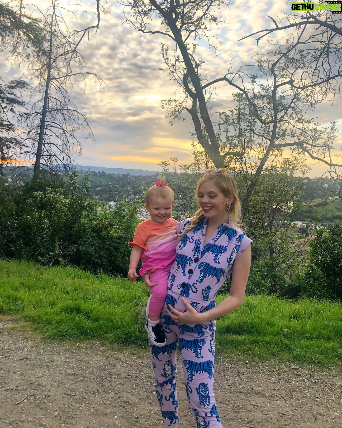 Dreama Walker - 1.8K Likes - Anybody else scared right now and going through pictures to remember not being scared?? THERE’S NO TOILET PAPER ANYWHERE.
Here’s Hanalei and I with our eyes closed.