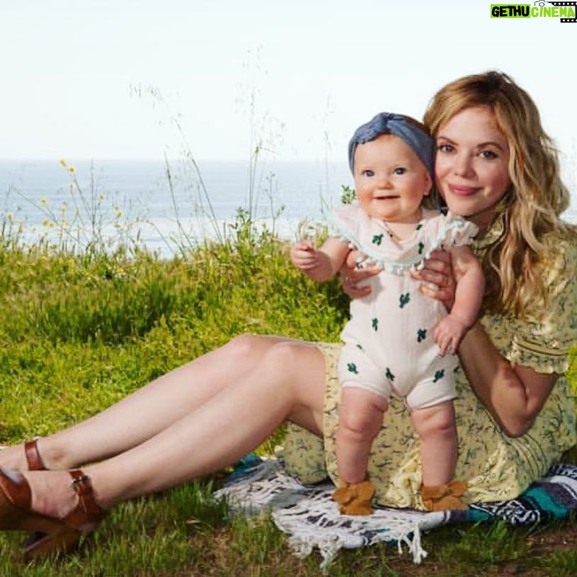 Dreama Walker - 1.4K Likes - 🍀
