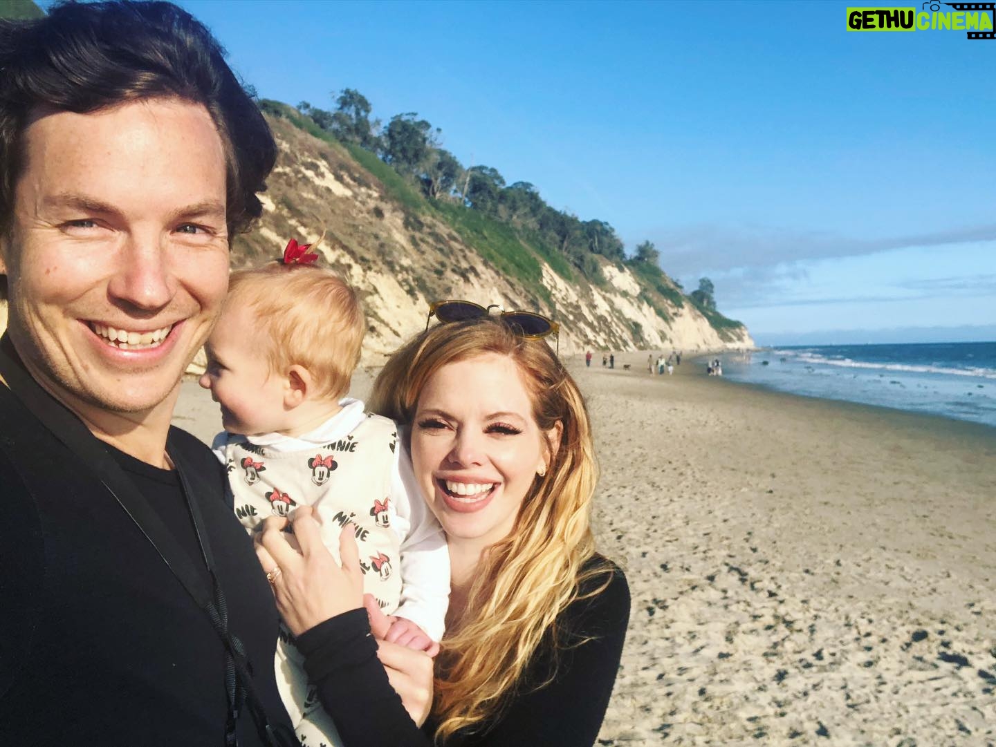 Dreama Walker - 1.2K Likes - 💙