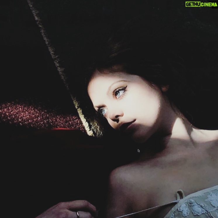 Dreama Walker - 1K Likes - @noahkalina, 2008, I couldnāt see sh*t. #tbt