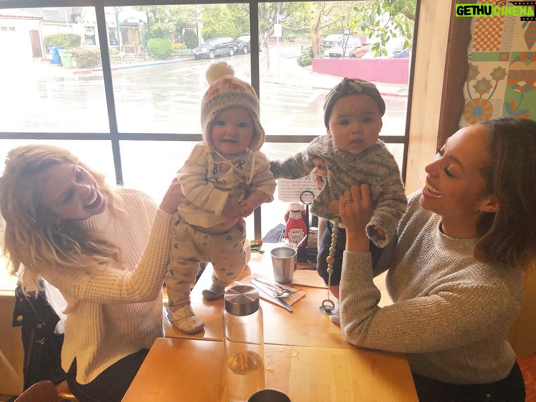 Dreama Walker - 704 Likes - @amberonistevenswest and I made little clones. Ava was born on Amberās birthday and Hanalei was born the day after mine ššÆāāļø