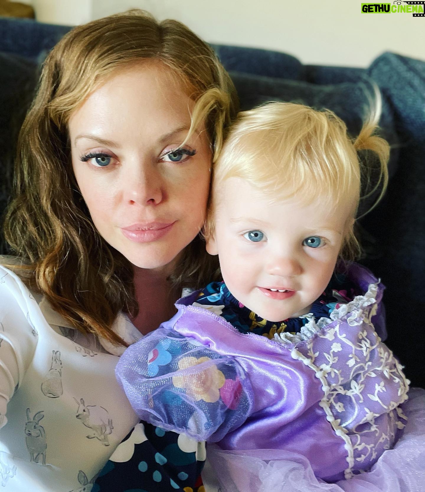 Dreama Walker - 534 Likes - No April Fools here, just savagery from a princess not wearing pants.