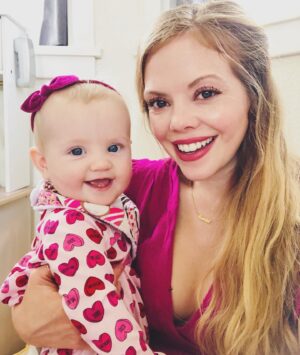 Dreama Walker Instagram - Happy Valentine’s Day from all of us. Even the two year old that won’t do pictures anymore. 💕🍾🍫