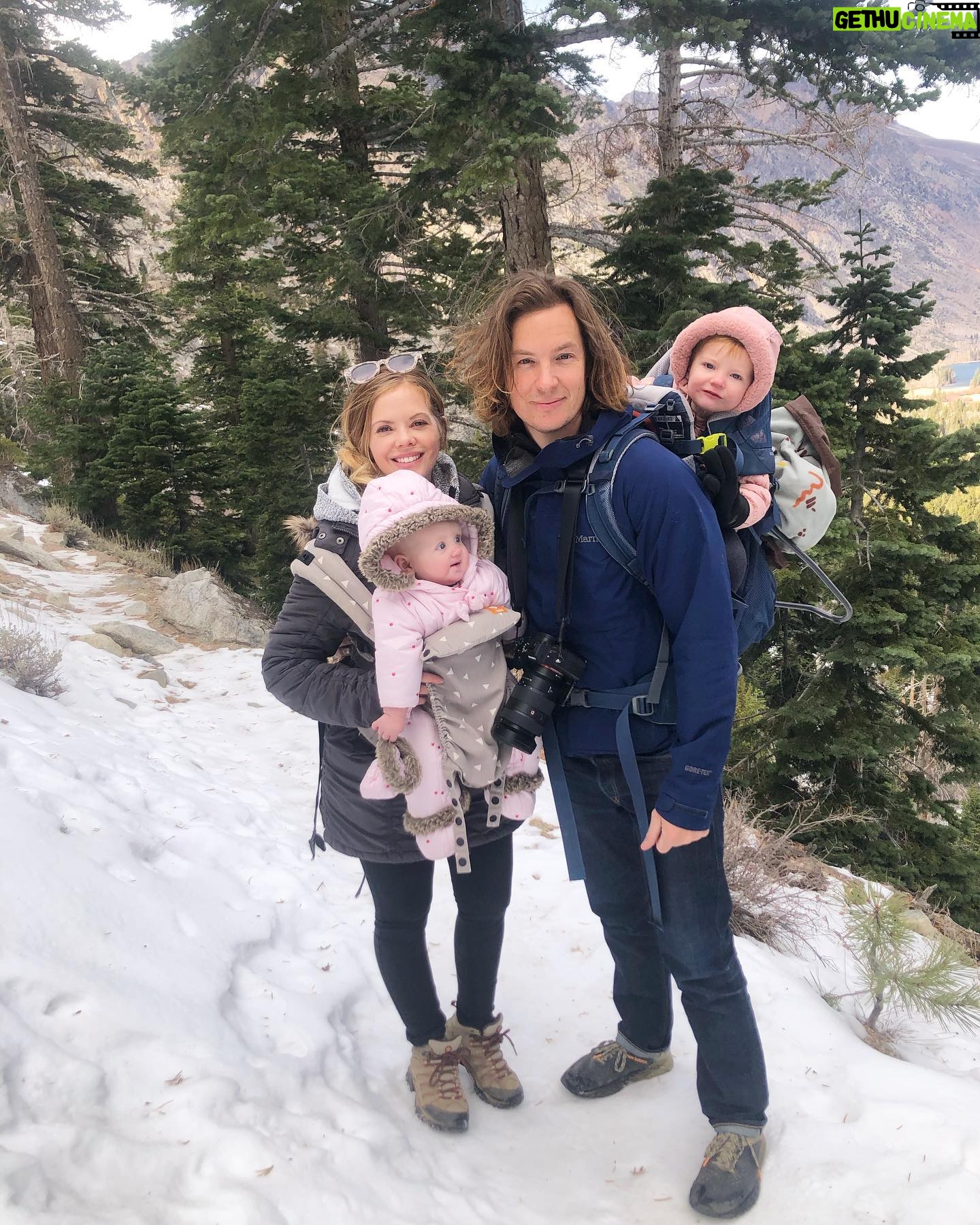 Dreama Walker - 1.1K Likes - Snow bunnies with bad hair. Not pictured is @kobilibii who stopped me from slipping on the ice and @emhanly who snapped this.