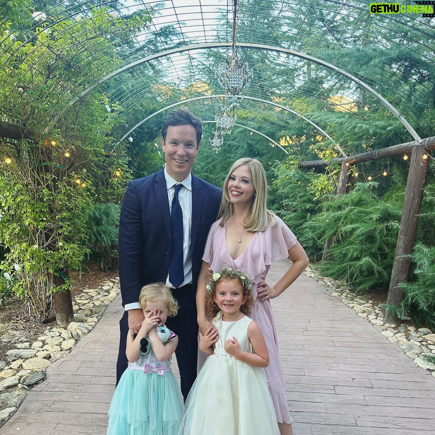 Dreama Walker - 743 Likes - Hanalei was a flower girl and Brighton went to her first wedding. We had a blast and @_beccagerlach was the dreamiest bride. If youāre wondering why I didnāt choose a photo where Brighton wasnāt covering her face, itās new cause there wasnāt one. š