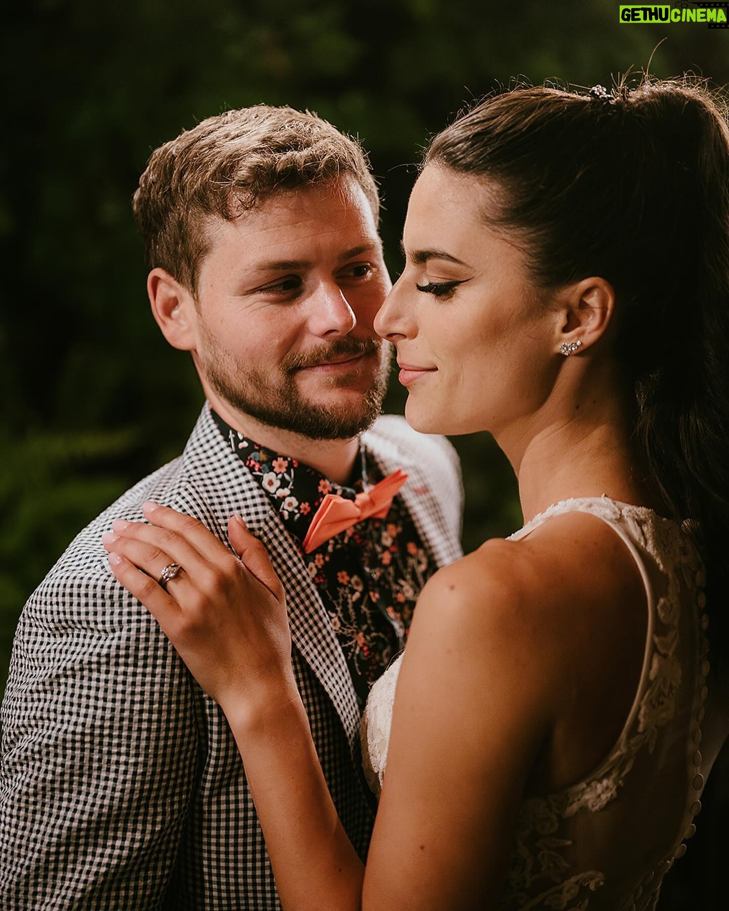 Drew Lynch - 33.5K Likes - -PHOTO LOCOMOTIVE-
Happy anniversary to my beautiful wife 🥹 Everyday I get to hang out with the person who makes me laugh the hardest. Thank you for saying yes. Thank you for our beautiful life. Please indulge a slideshow of our wedding day below, if you so choose…
1) peep my bow tie upstaging her wedding ring
2) I guess rain is good luck but also it’s annoying ?
3) we cut the cake with an axe because Vermont is a savage land
4) moments after someone caught the bouquet
5) the bouquet (not joking)
6) the local Vermont alcohol (maple syrup)