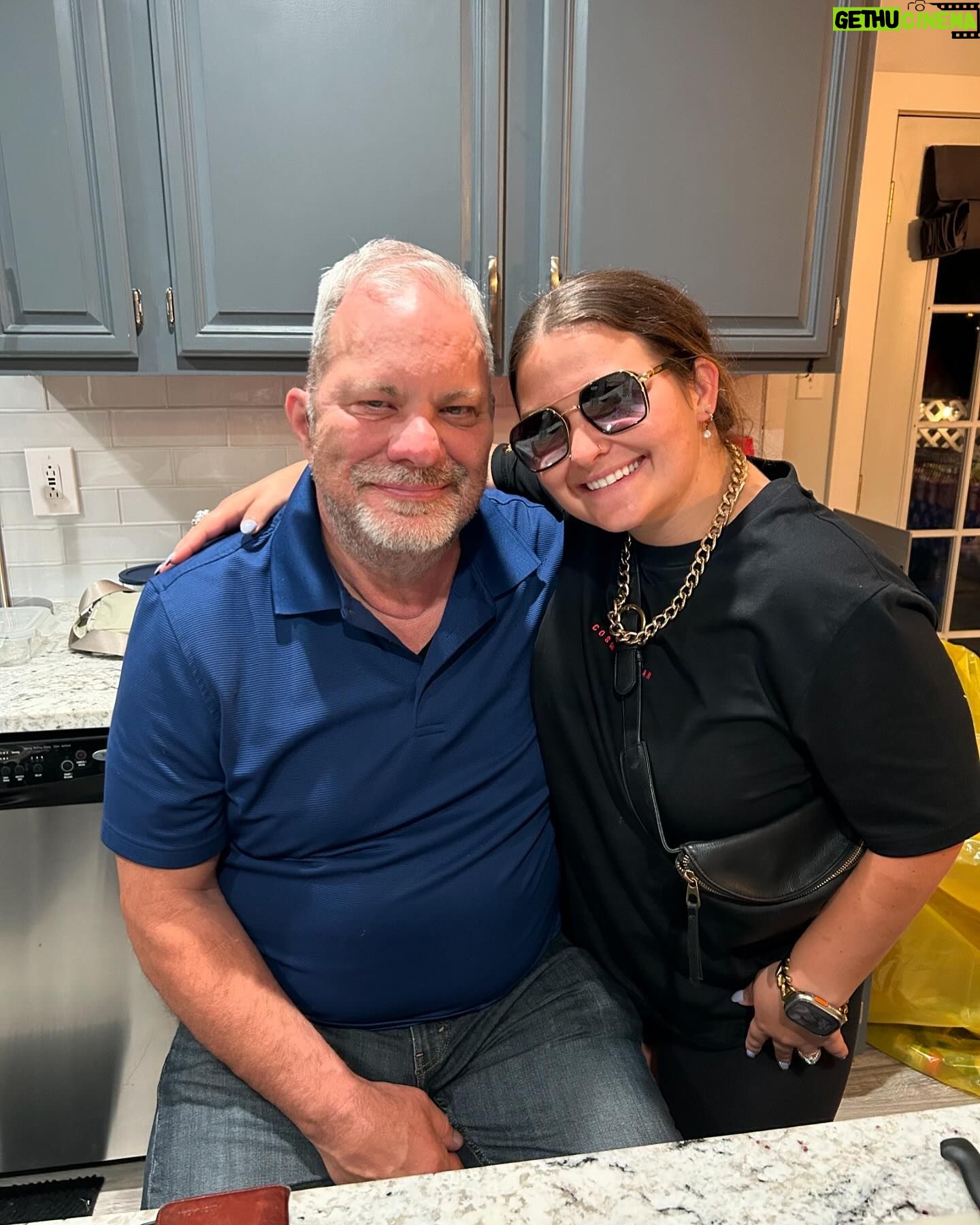 Drew Lynch - 7.5K Likes - This post might be sappier than usual, so I apologize.
I flew home to surprise my parents for the 4th this year. I hope this video shows how much it means to my family that we got to be together in light of my dad’s situation. I’m grateful for any holiday that gives me an excuse to spend time with them. Here’s a very special PHOTO LOCOMOTIVE below...
1) The moment my parents came home to find us all together.
2) My brother holding a flame torch while I held incense that I thought was a sparkler.
3) Let’s blow sh*t up.
4) I grew up on hose water
5)‘Merica
6) Sister and dad ❤️
7) American independence with a little French
8) Spike ball
9) Couple-o-Indiana boys
10) Mom and Dad watching the fireworks together 🫶🏼