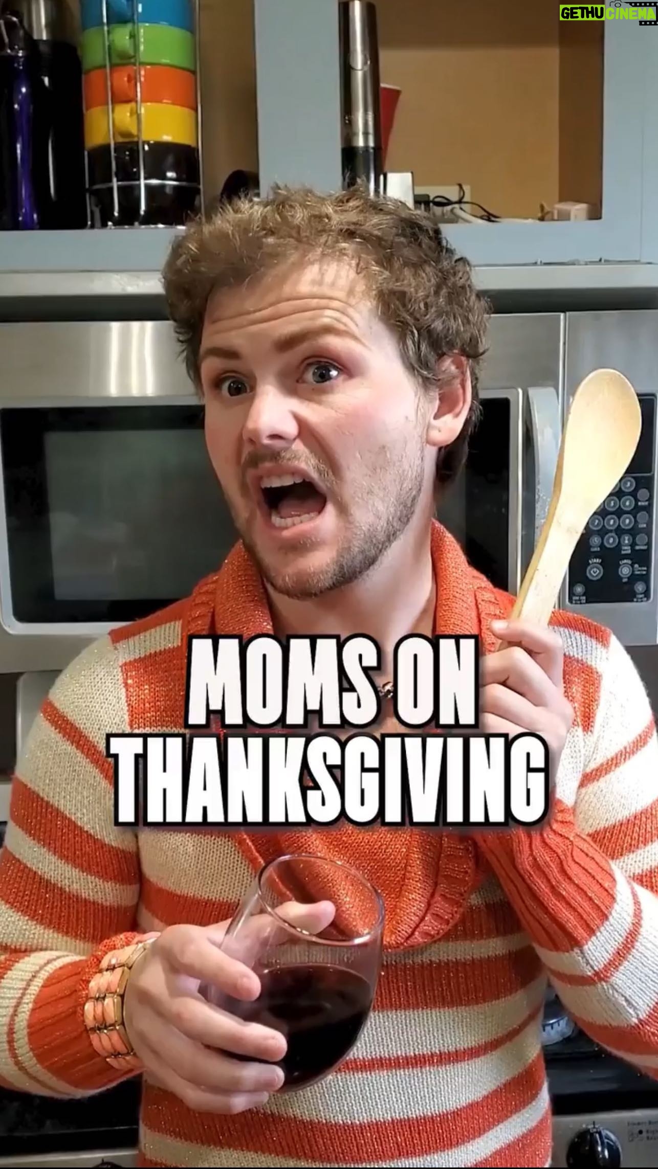 Drew Lynch - 38.7K Likes - Stay out of the kitchen…
#thanksgiving #moms #sketch #comedy