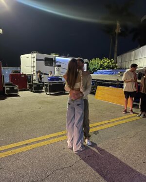 Drew Taggart Instagram - I’m very happy to be in love with you 💕 thanks for loving me back. Let the cringe continue :)