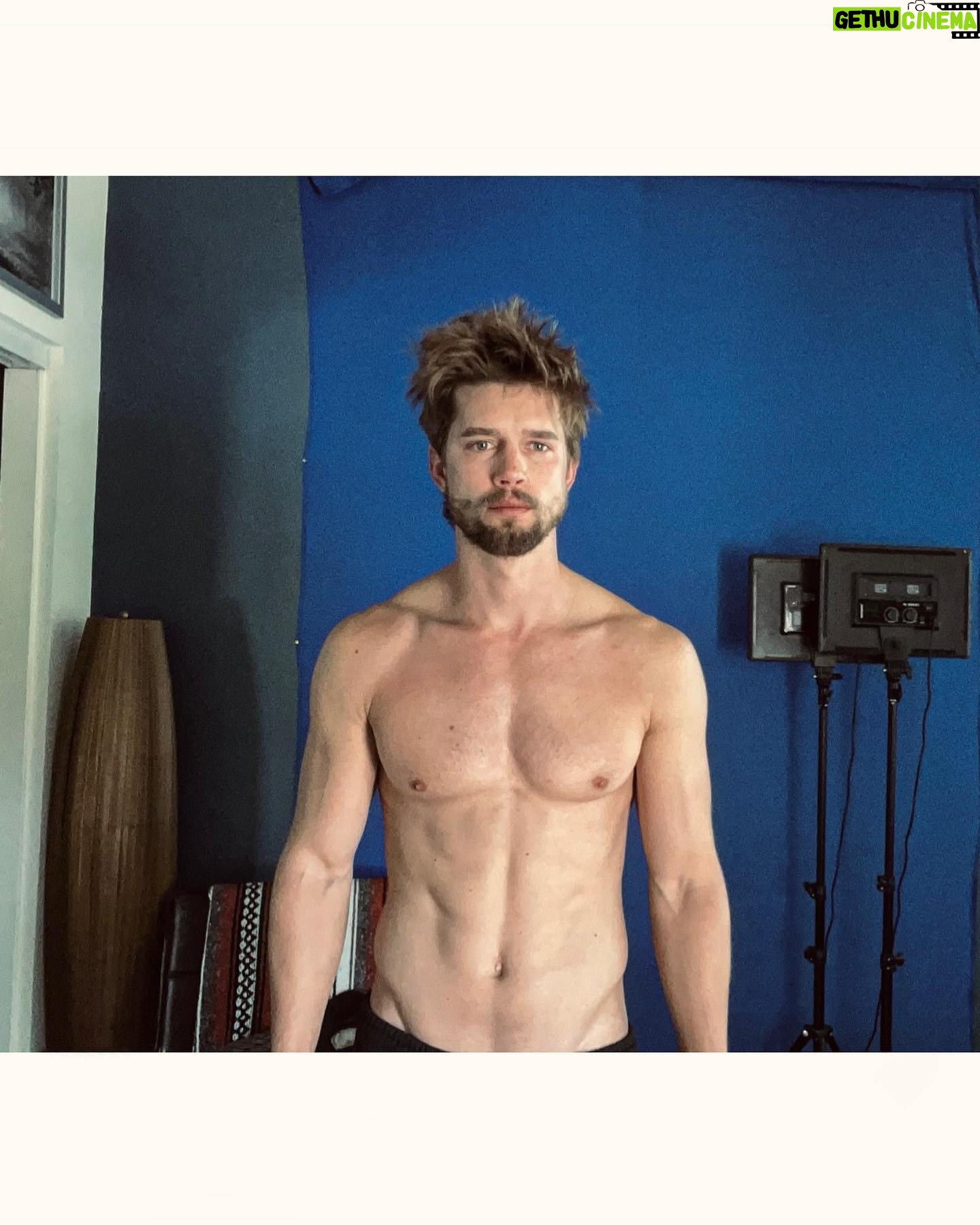 Drew Van Acker - 34.5K Likes -