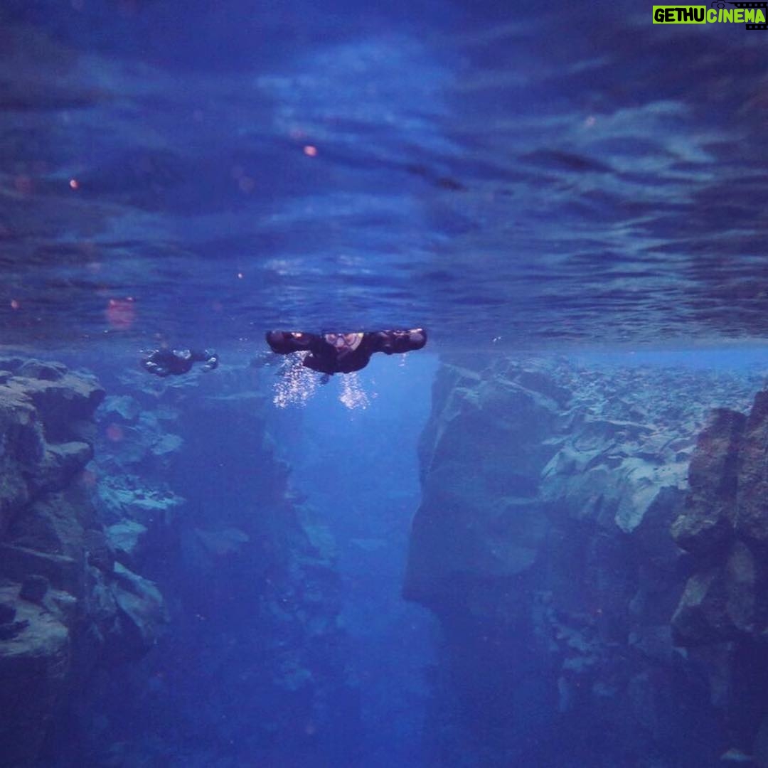 Drew Van Acker - 22.2K Likes - 2 tectonic plates split(North American/Eurasian): 2degrees Celsius: 1/2/19