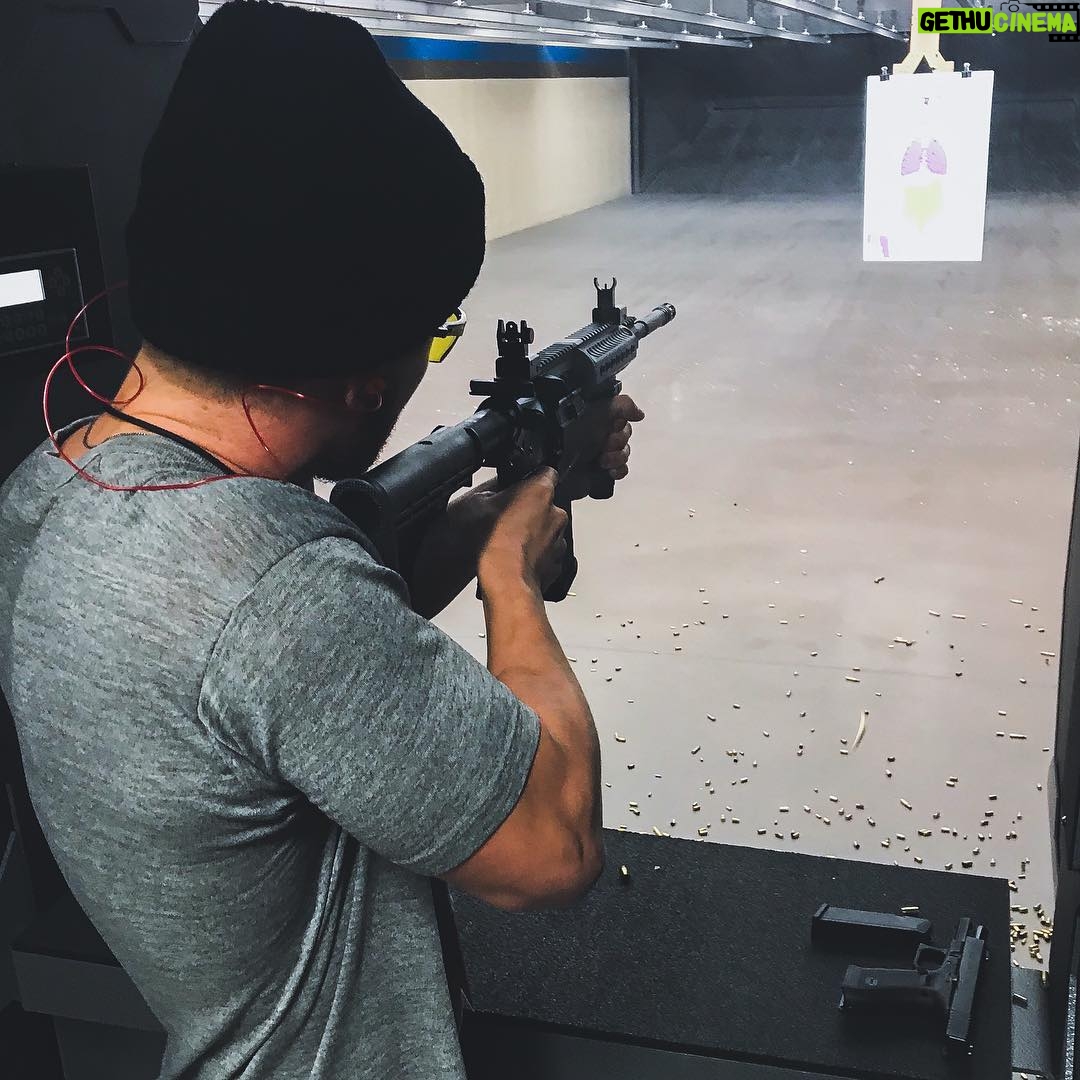 Drew Van Acker - 40.9K Likes - 🎯