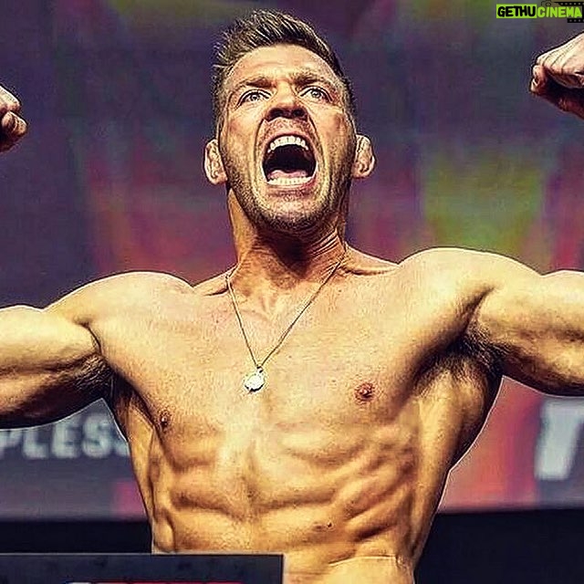 Dricus Du Plessis - 26.5K Likes - Like I said we’re built different..🇿🇦🇿🇦🇿🇦
Can’t wait to prove it over and over again.
#stillknocks👑