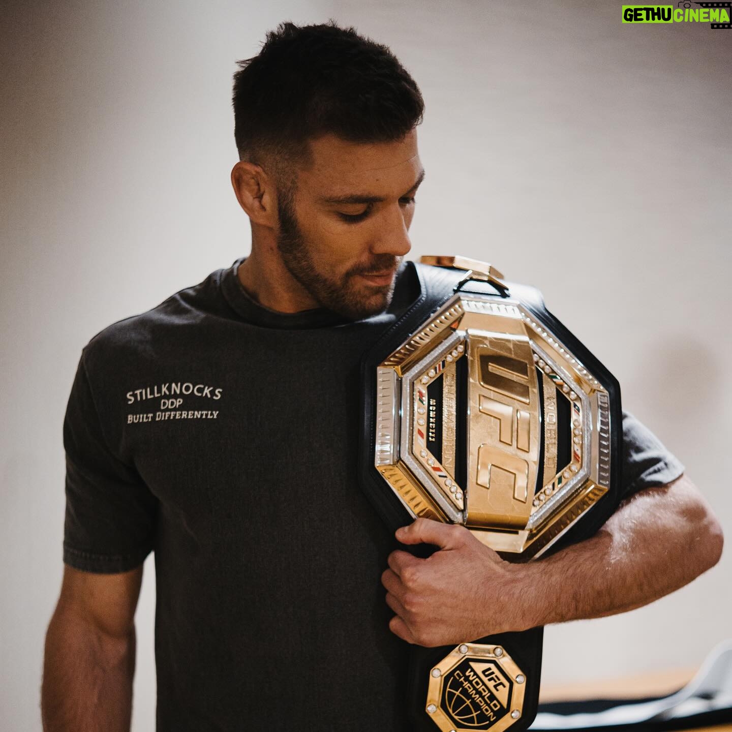 Dricus Du Plessis - 65.9K Likes - Media day done!
Felt my title on my shoulder for the first time and I get to represent and walkout with my 🇿🇦 flag, thank you @ufc #proudlysouthafrican🇿🇦 #andnew #preparetobeamazed
