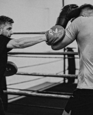 Dricus Du Plessis Instagram - So good to be back in full violence mode!
O they do not know what’s coming 
#stillknocks #preparetobeamazed #illshowyouhowgreatiam #trainhardfighteasy #proudlysouthafrican🇿🇦