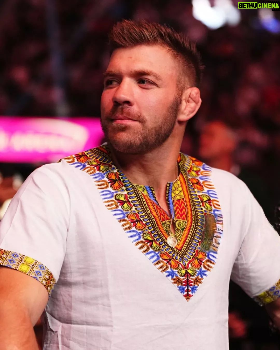 Dricus Du Plessis - 21K Likes - The Champ is ready to defend his Title. What are we waiting for?
@dricusduplessis
#UFC304 #Dricusduplessis #UFCAfrica #israeladesanya #stylebender #Seanstrickland