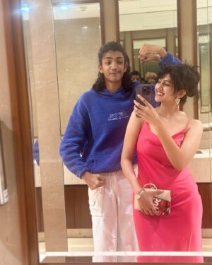Drishya Raghunath Instagram - Bday ❣️

#fashion #bdayoutfit #drishya #drishyaraghunath #bday #birthday #bdayeve #birthdaygirl #hehe