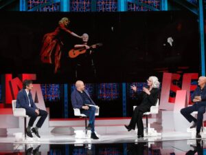 Drusilla Foer Instagram - Onoratissima di aver partecipato ad una trasmissione televisiva così bella.

“Le Parole” - Rai 3
@leparolerai3
@instarai3
@massimogramelliniofficial
@saverioraimondo 
@raiplay_official 
📸 Mipa