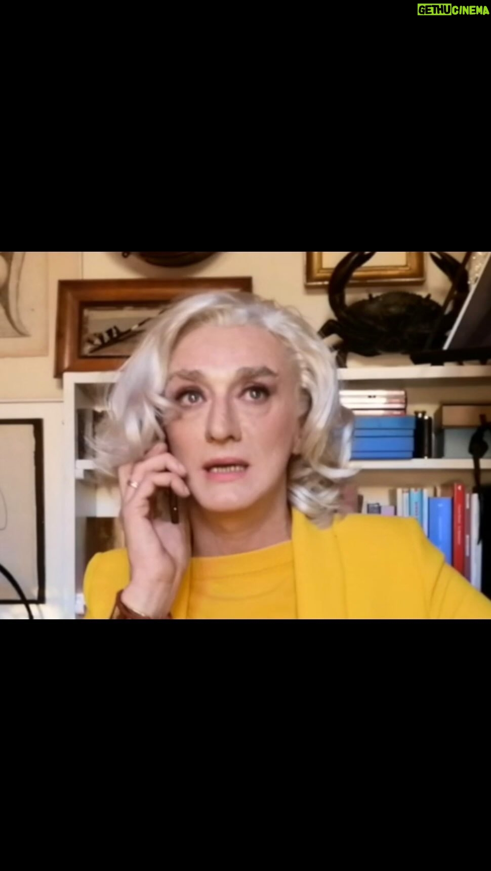 Drusilla Foer - 37.3K Likes - 25 NOVEMBRE
“GIORNATA INTERNAZIONALE CONTRO LA VIOLENZA SULLE DONNE”. 👠
OGGI PIÙ CHE MAI.
RI-POSTO VOLENTIERI QUESTO VIDEO