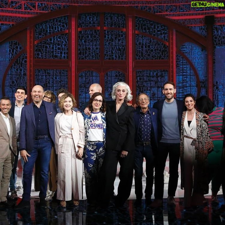 Drusilla Foer - 5.5K Likes - Onoratissima di aver partecipato ad una trasmissione televisiva cosƬ bella.
āLe Paroleā - Rai 3
@leparolerai3
@instarai3
@massimogramelliniofficial
@saverioraimondo
@raiplay_official
šø Mipa