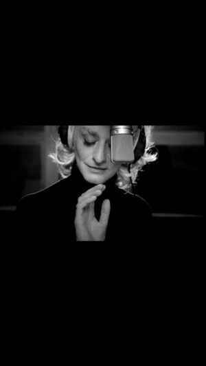 Drusilla Foer Instagram - Vi aspetto al BLUE NOTE di MILANO 
GIOVEDÌ 5 OTTOBRE alle ore 22!

CONCERTO E INCONTRO COL PUBBLICO 
DOMANDE - RIFLESSIONI - CURIOSITÀ 
Per la presentazione del mio primo disco “DRU”! 

🔴 I BIGLIETTI SONO DISPONIBILI SU TICKETONE 🔴 👇

https://www.ticketone.it/artist/drusilla-foer/drusilla-foer-in-concerto-3454518/
.
.
FRANCO GODI: Direzione Musicale 
Con:
LORIS DI LEO: Pianoforte
CLAUDIO GIOVAGNOLI: Flauto/Sax
MARCO CAPPELLI: Chitarra class./elett.
GUIDO ZORN: Basso elett.
FRANCESCO CHERUBINI: Batteria / Sequence
MARCO CATINACCI: Percussioni
BLUE DOLLS: Vocalists
FAUSTO COGLIATI: Live Supervisor