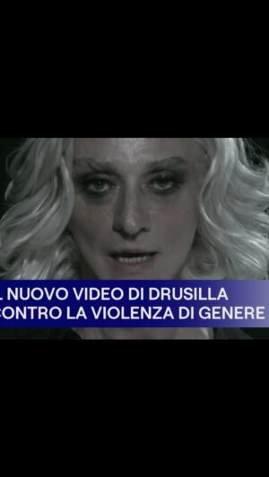Drusilla Foer Instagram - TANATOSI.
STOP ALLA VIOLENZA SULLE DONNE.
STOP ALLA VIOLENZA SU TUTTI.
.
.
Tanatosi è un brano  del nuovo album “Dru” in uscita il 6 OTTOBRE. 

#dru #drusillafoer