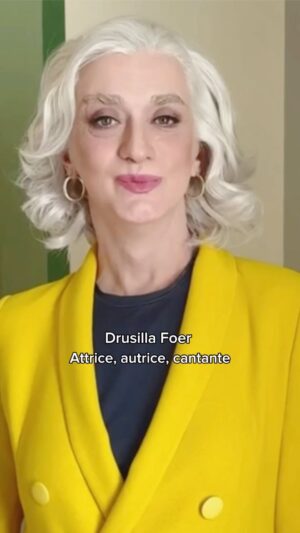 Drusilla Foer Instagram - @drusillafoer, amica e parte del Comitato Promotore di ARTIGIANATO E PALAZZO, ha ricevuto ieri sera il Fiorino d’Oro, la massima onorificenza della @cittadifirenzeufficiale.

Siamo orgogliosi di questo traguardo che la ripaga dell’affetto e dell’impegno che ha sempre rivolto alla nostra città, anche attraverso una particolare attenzione all¹artigianato e alla vita delle botteghe.

È questa l’occasione giusta per inaugurare una serie di brevi video nei quali tanti amici della Mostra ci raccontano quale artigiano sarebbero voluti essere... #sefossiunartigiano 
.
.
.
@torrigiani @corsiniholidays #fiorinodoro2024 #firenze #artigianato #drusilla #dru #drusillafoer #artigianatoepalazzo #aep30