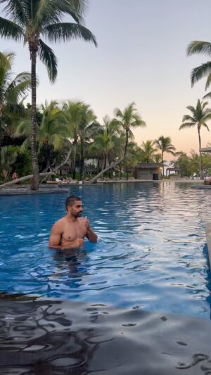 Duarte Gomes Instagram - Precisava tanto disto e não sabia. 🌴

@totalfunpt 
@longbeachmauritius
@somosicarion 
#comeAlive
